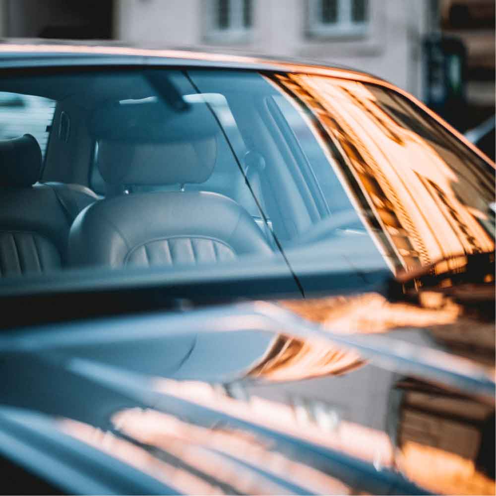 automotive-windshield-photo-by-andras-vas