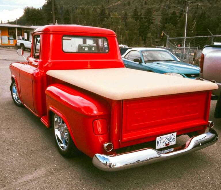 classic-truck-tonneau-cover-1st-class-glass-west-kelowna