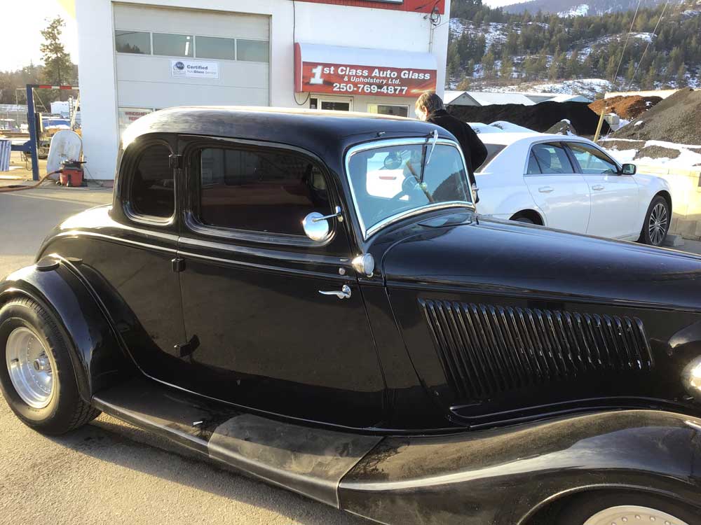 classic-car-windshield-side-glass-mirrors-west-kelowna-bc
